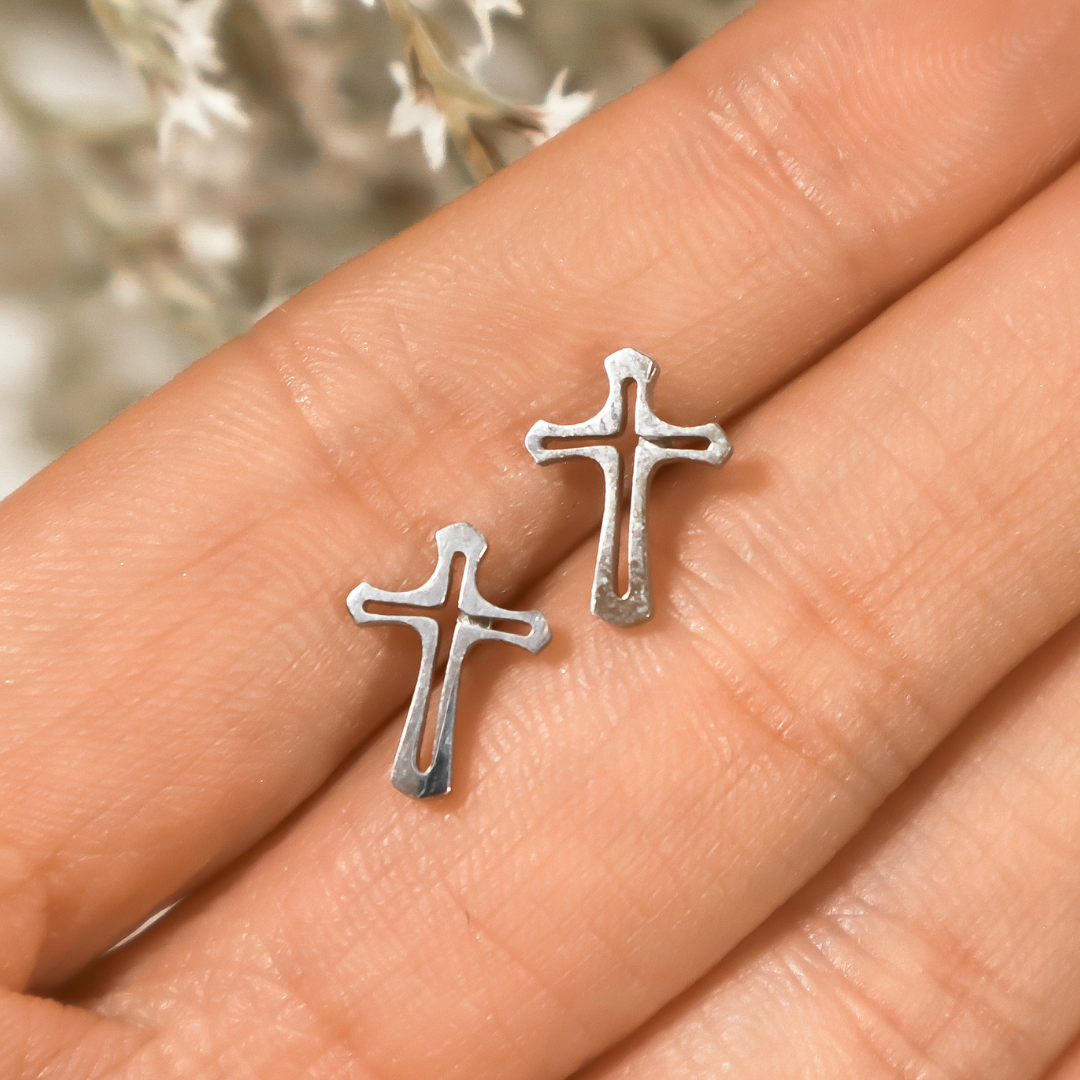 Kolczyki, Motyw: Krzyż